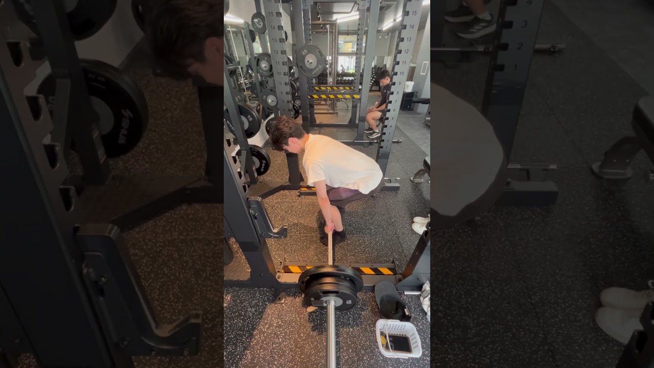 【筋トレ2か月目】デッドリフト100kg上がったんですけど、これくらいの腰がちょっと曲がっちゃうのはいいの？ #ジム #筋トレ #デッドリフト #フォーム改善