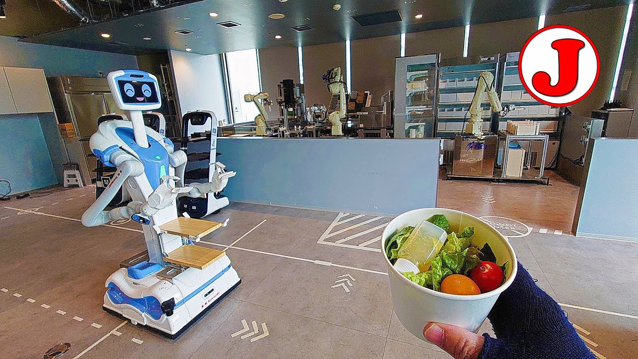 Робот-ресторан Kawasaki Heavy Industries в Токио, Япония