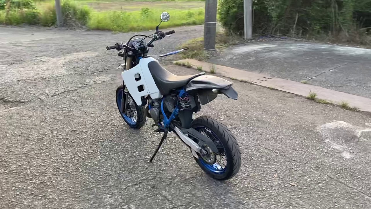 スズキ TS125R SF15A RSVチャンバー・マフラー 外装 エンジン始動