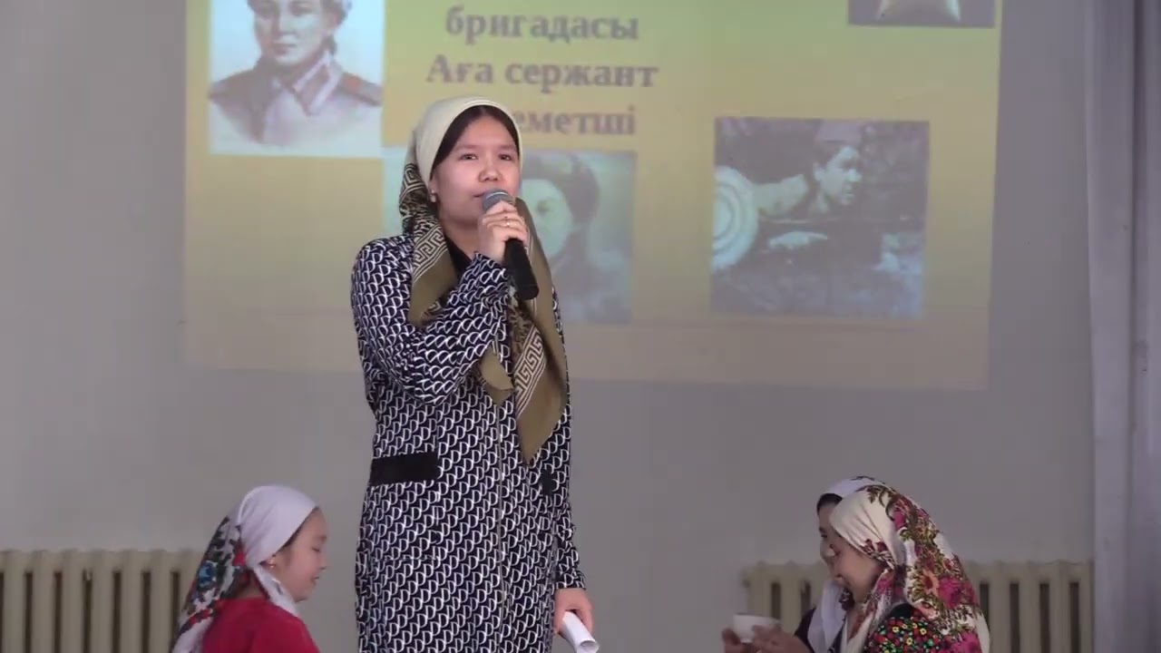 Мәншүк Маметоваға арнаған көрініс. М. Бейсебаев орта мектебі.