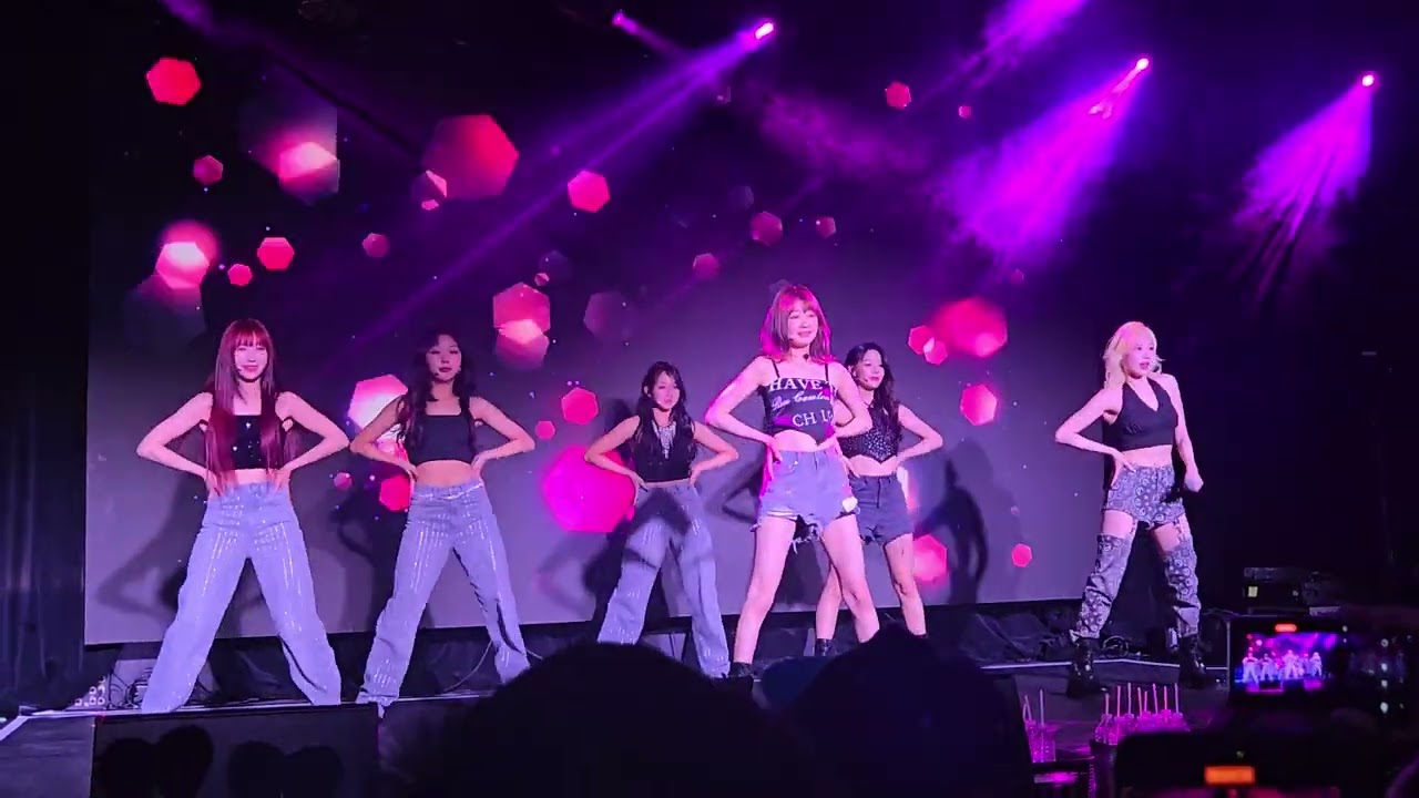 SECRET NUMBER - Intro + Who Dis at Chicago Unlock USA Tour Fancam