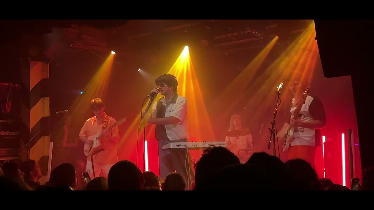 Sunburnt - Teenage Dads - Live at Oxford Art Factory, SYDNEY 19 Mar 23