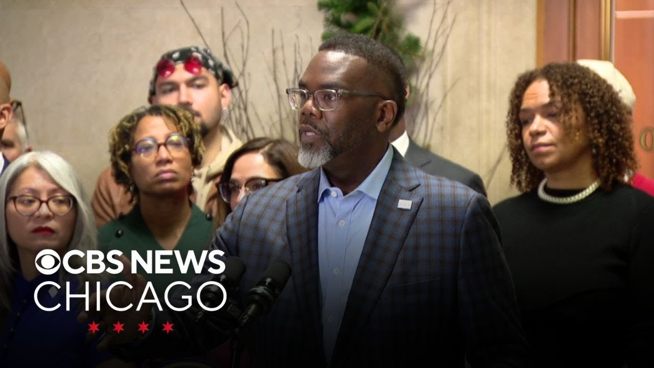 Mayor Brandon Johnson backs down in budget fight, won't veto rivals' spending plan