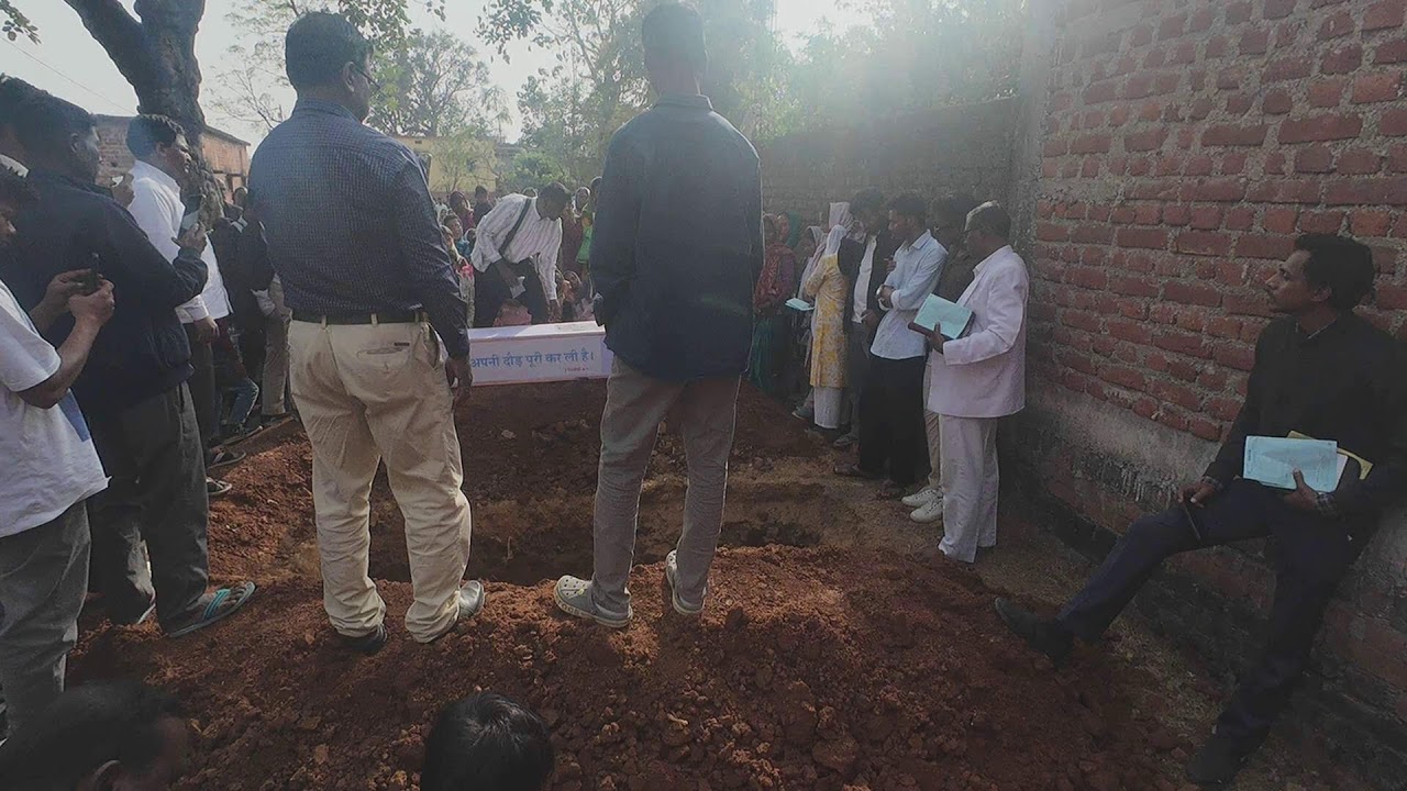SIS  SALOME TOPPO FUNERAL
