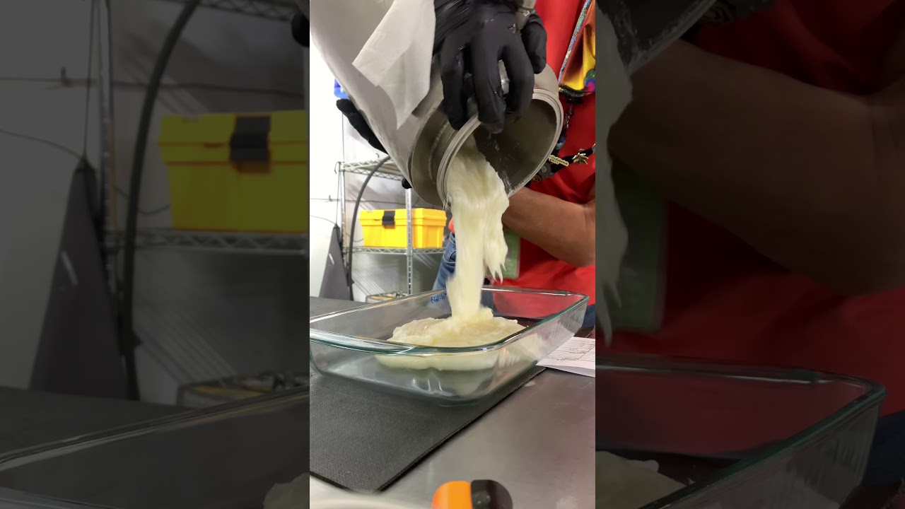 Hash oil pour