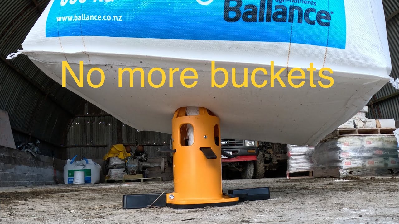 New Fledbag dispenser/Spraying on urea with the Tow and Fert