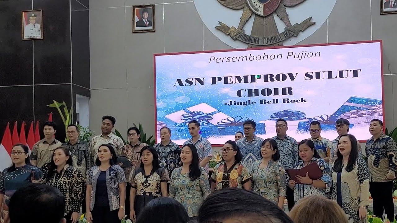 Pujian Koor LPPD Minsel, Koor ASN, & Panti Asuhan Bartemeus pada Perayaan Natal Pemprov Sulut