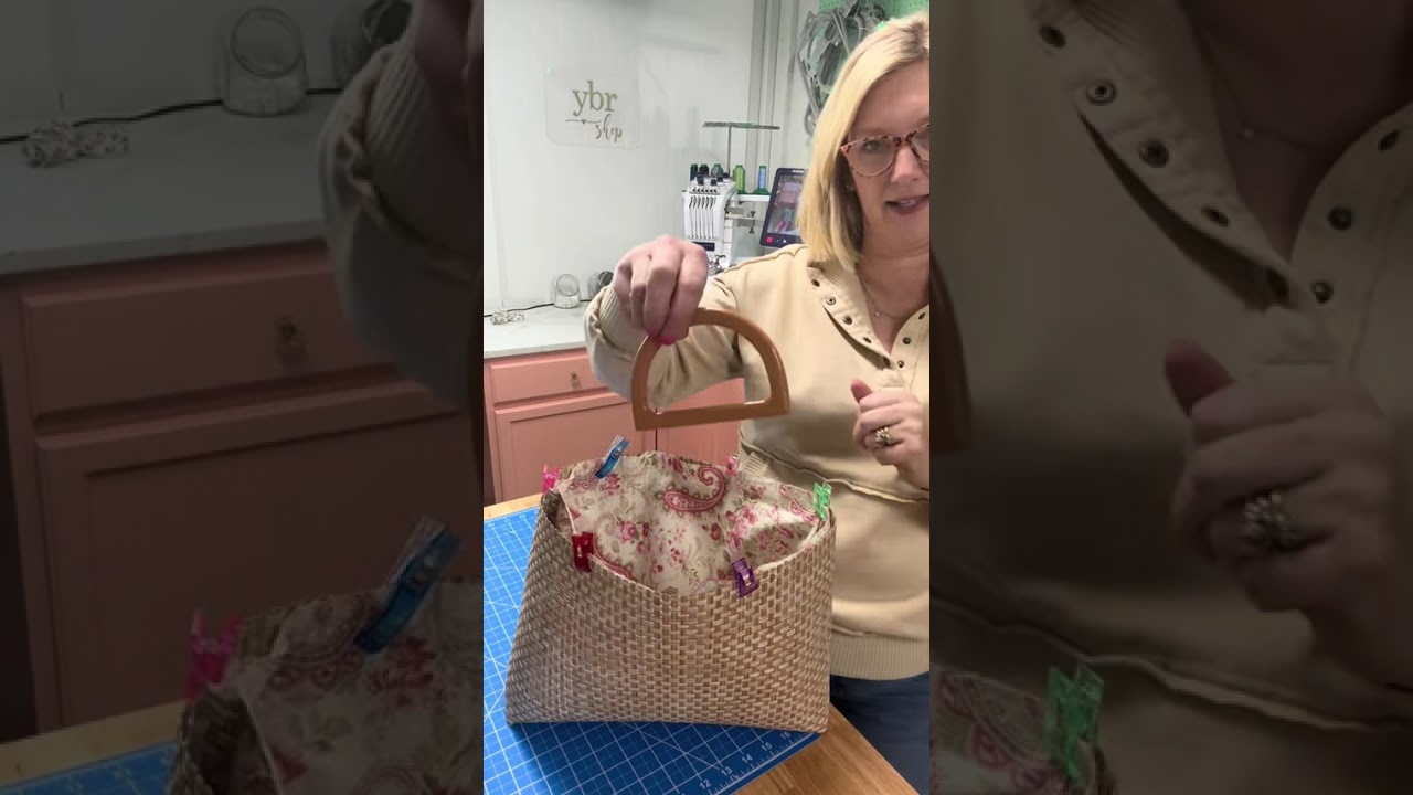 Vinyl placemat tote with cute handles!