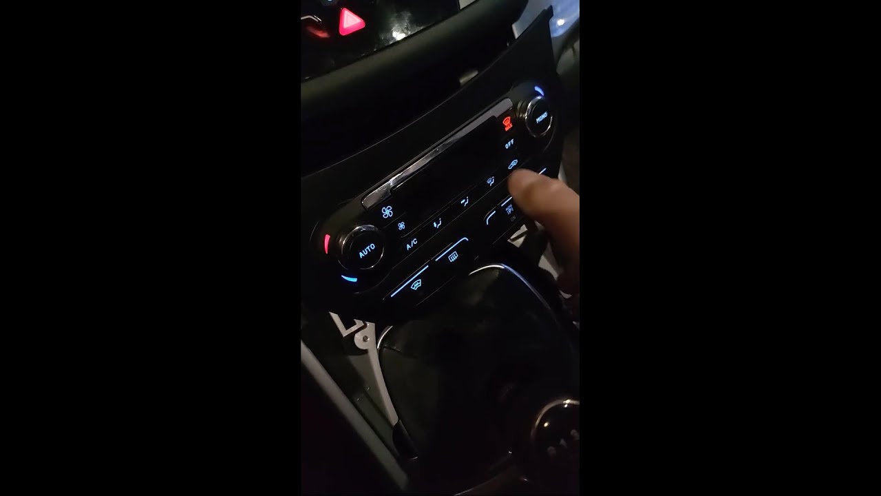 Ford C Max 1.6 tdci titanyum x Dijital Klima Paneli Sökme.