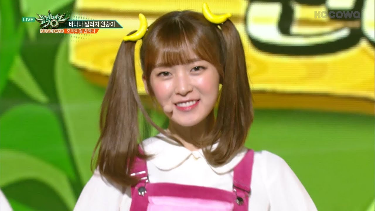 Oh My Girl Banhana - Banana Allergy Monkey [Music Bank Ep 924]