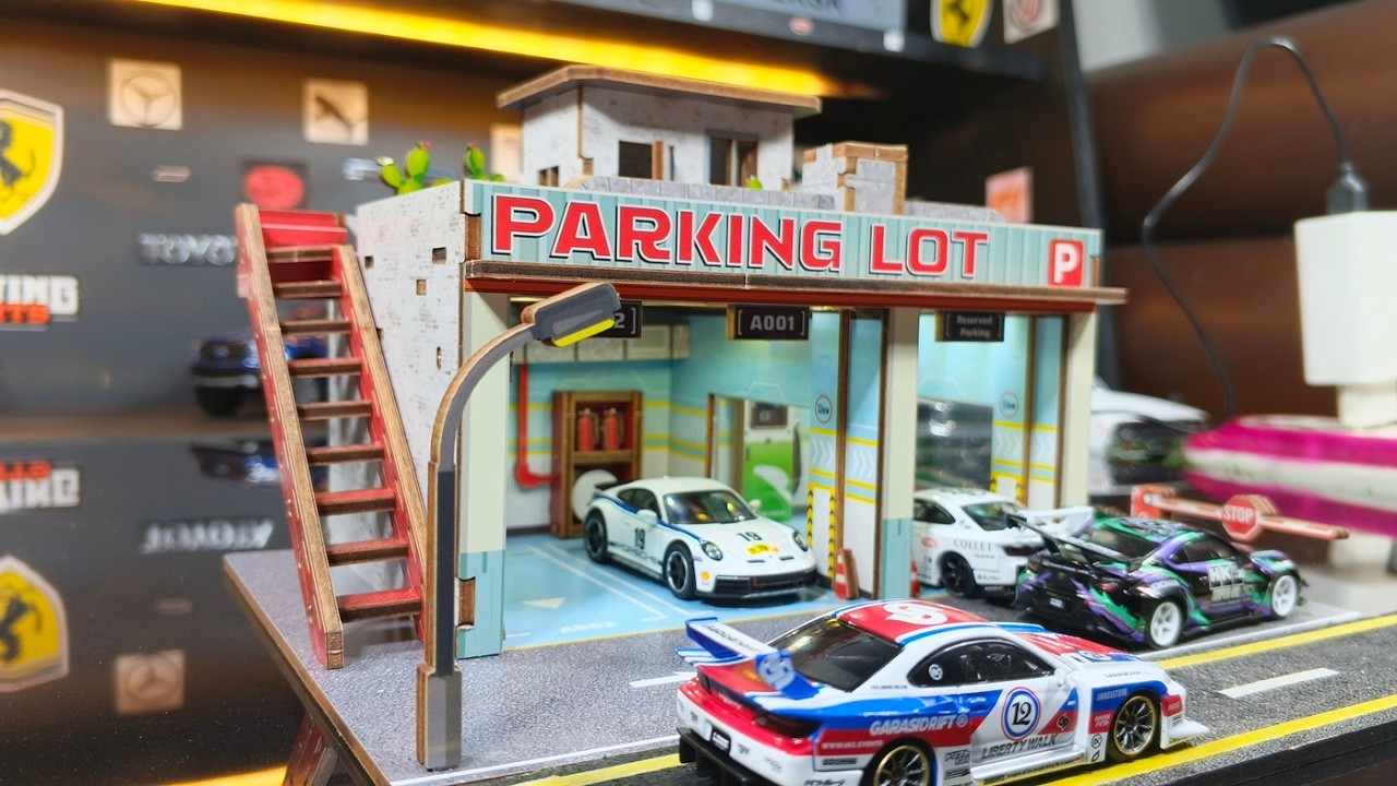 Unboxing Parking Lot Wood Diorama | 1:64 Scale
