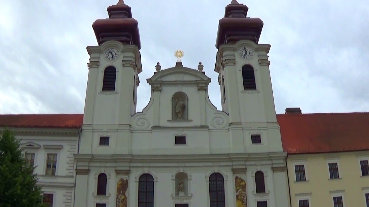 Győr Loyolai Szent Ignác bencés templom Szent Márton és Szent Mihály harangja