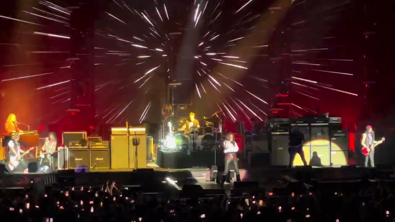 HOLLYWOOD VAMPIRES - Baba O’ Riley - Paris 2023
