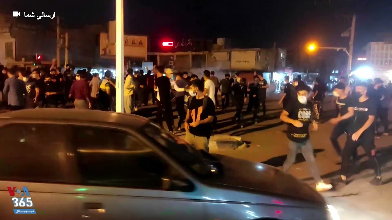 شعار مرگ بر خامنه‌ای و رضا شاه روحت شاد در ایذه؛ حمله مامورا ...