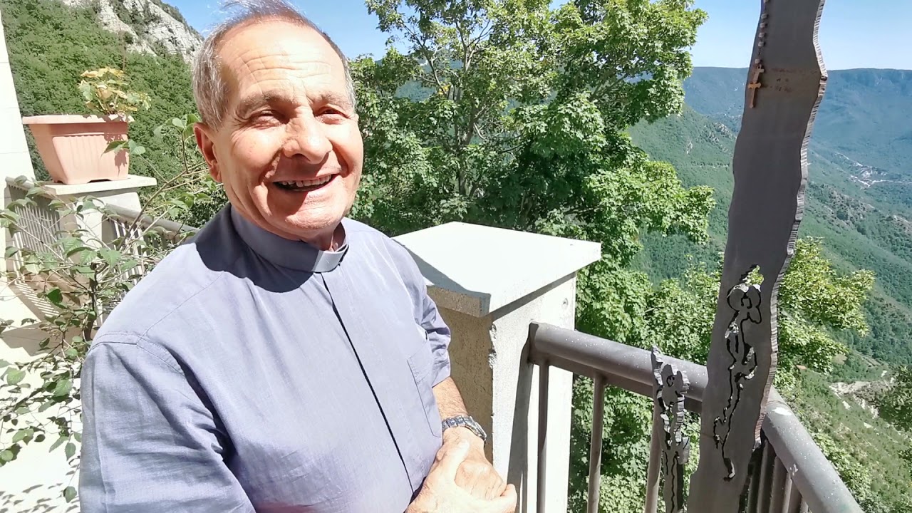 Santuario della SS. Trinità di Vallepietra, con il rettore don Alberto. La Trinità e i cicli