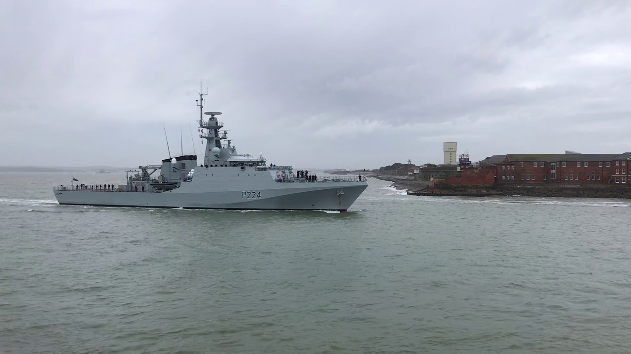 HMS Trent arrives in Portsmouth for the first time