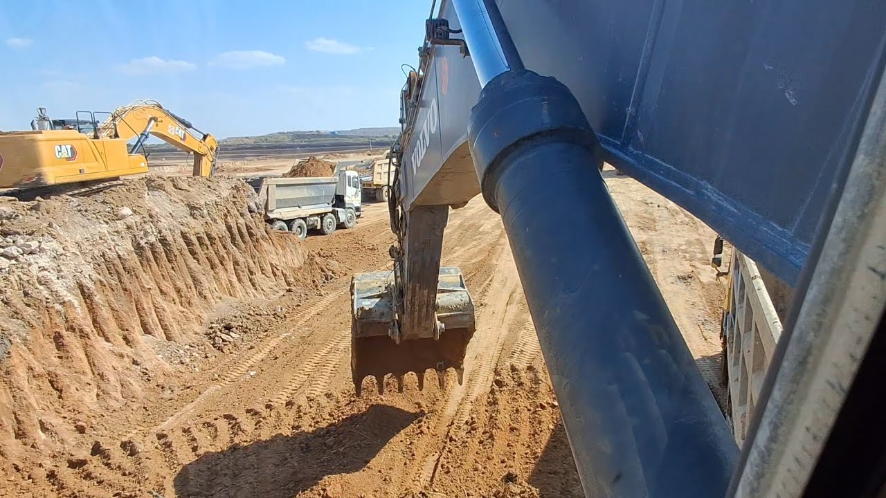 #video caterpillar Rod Construction New project manig open koyla Mighty loading taracks Digging 