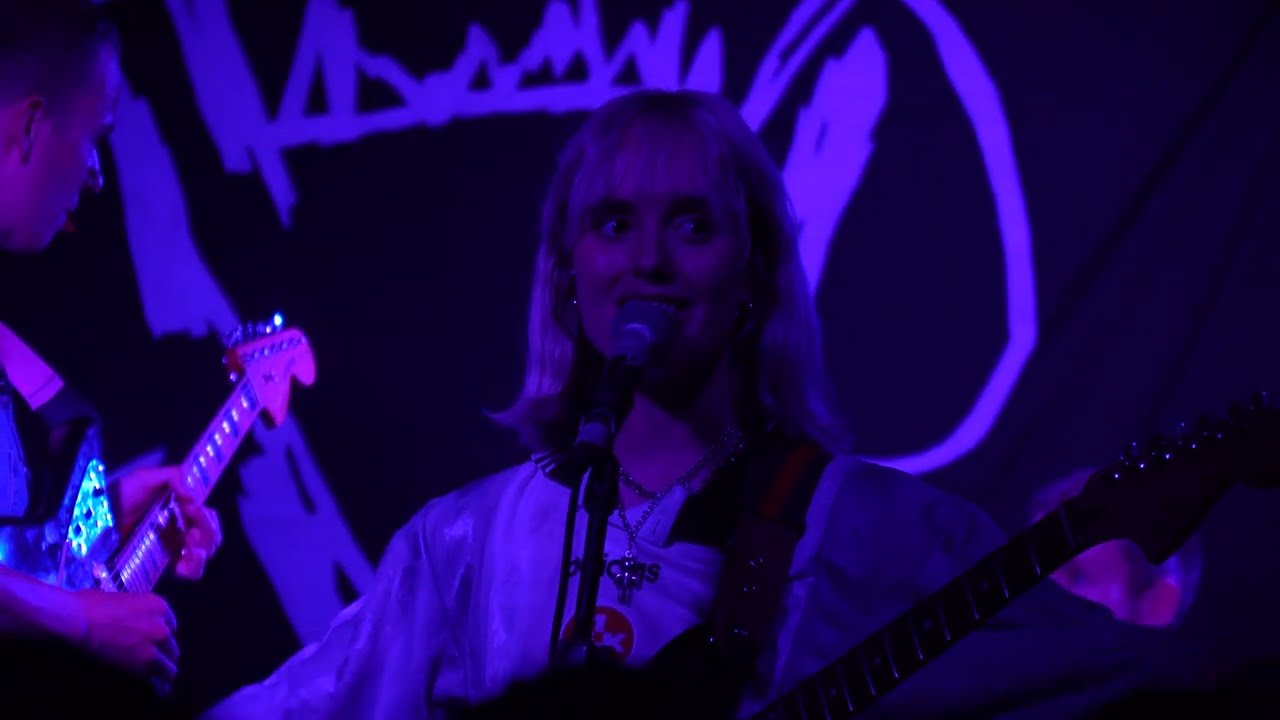 SOFY - togethertogether (Live at The Old Blue Last)