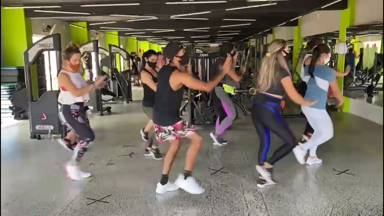 Senta Aqui / Mc Rogerinho