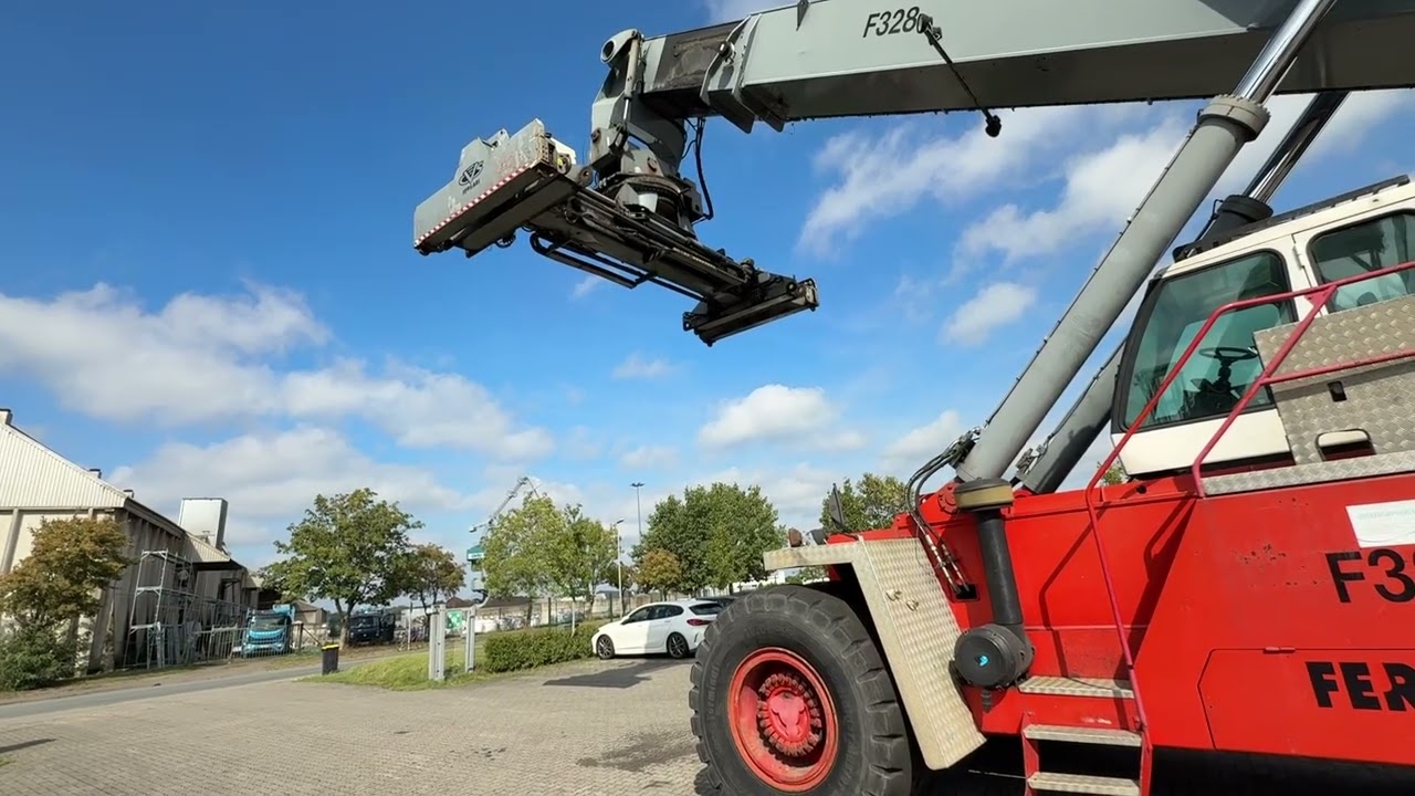 D4058 CVS Ferrari Reachstacker F328PB from 2006