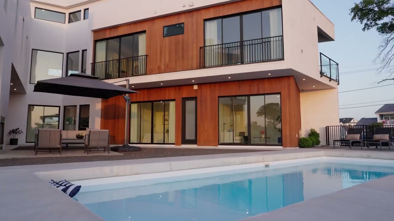 Introducing an extraordinary modern waterfront retreat