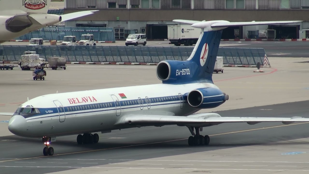 Belavia Tupolev Tu-154 Landing at Frankfurt Airport (full HD)