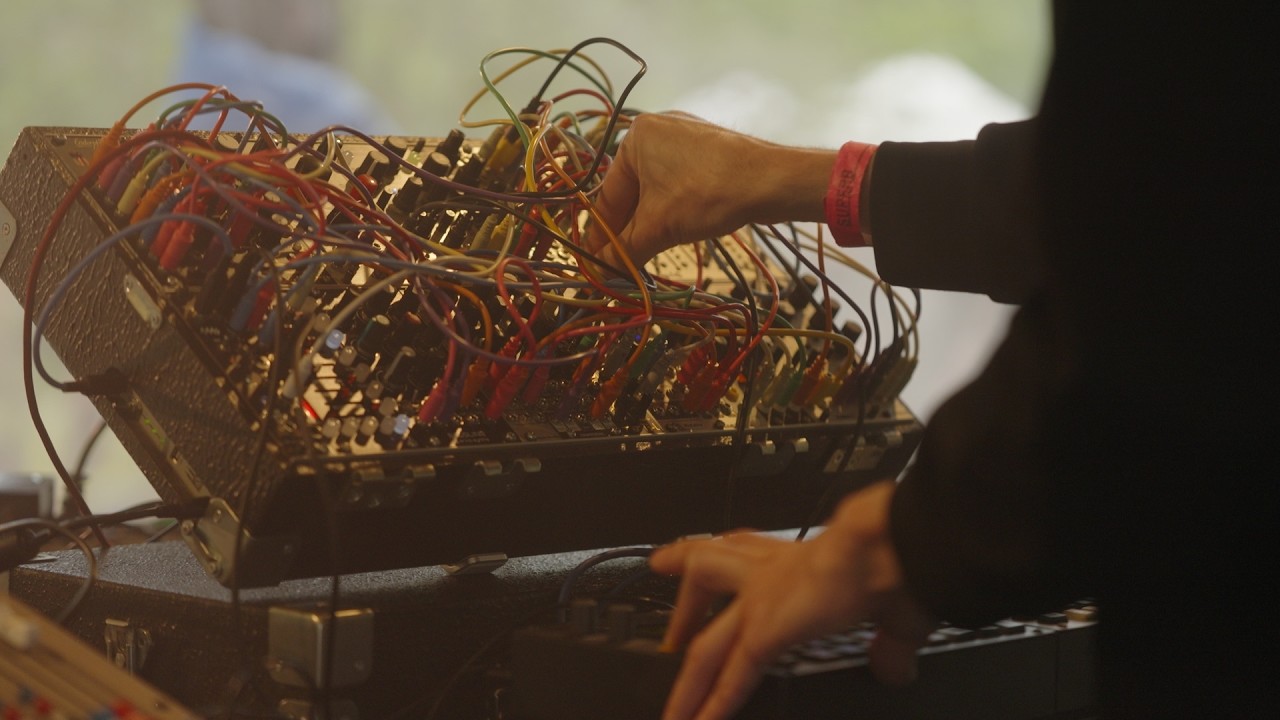 The Ekpyrotic Scenario (by Modgeist) @ Superbooth 2024 (extrait - MONO)