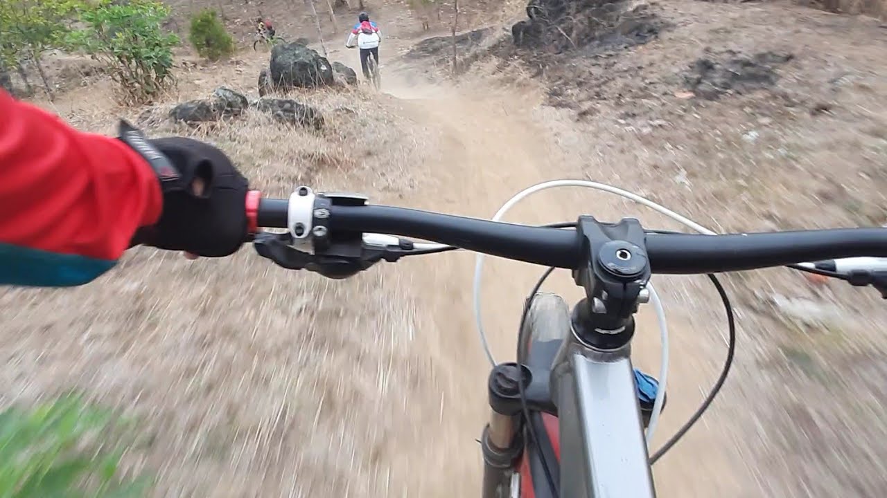 pitmu petualanganmu,watu pecah #watupecah #jonggol #mtbindonesia #mtbenduro  #mtb