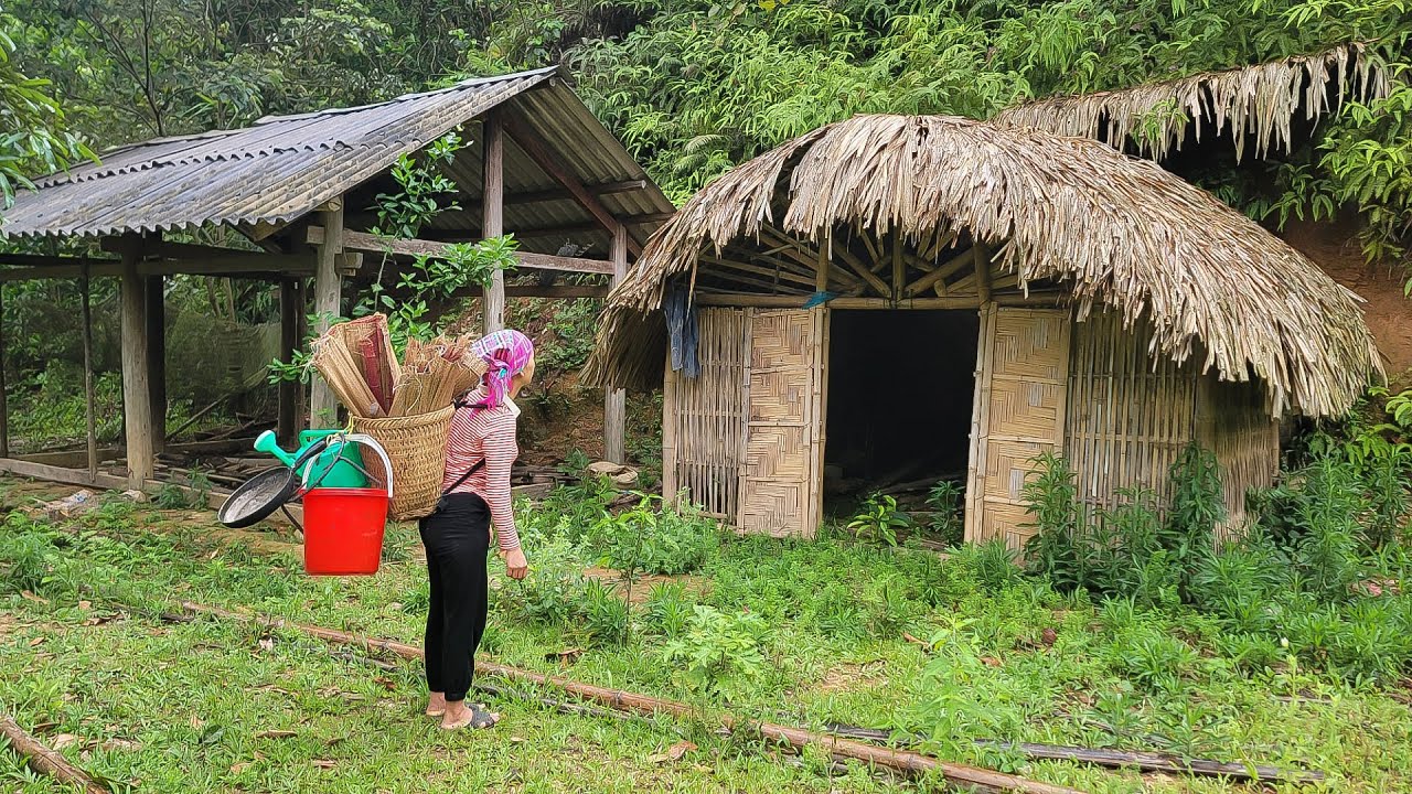 17 Year Old Single Mother Stops At Abandoned House In The Woods, She Cleans And Stays