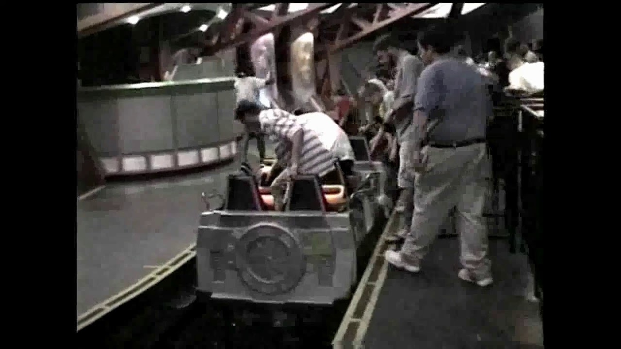 2002 videos outer limits flight of fear paramounts kings dominion