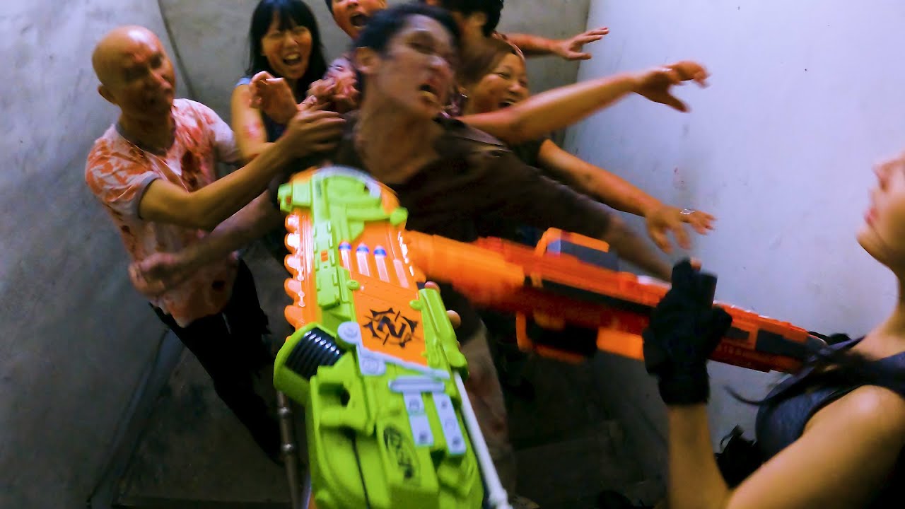 NERF fights Zombies (Rescue Mission) ft.  @kofan0331   派派