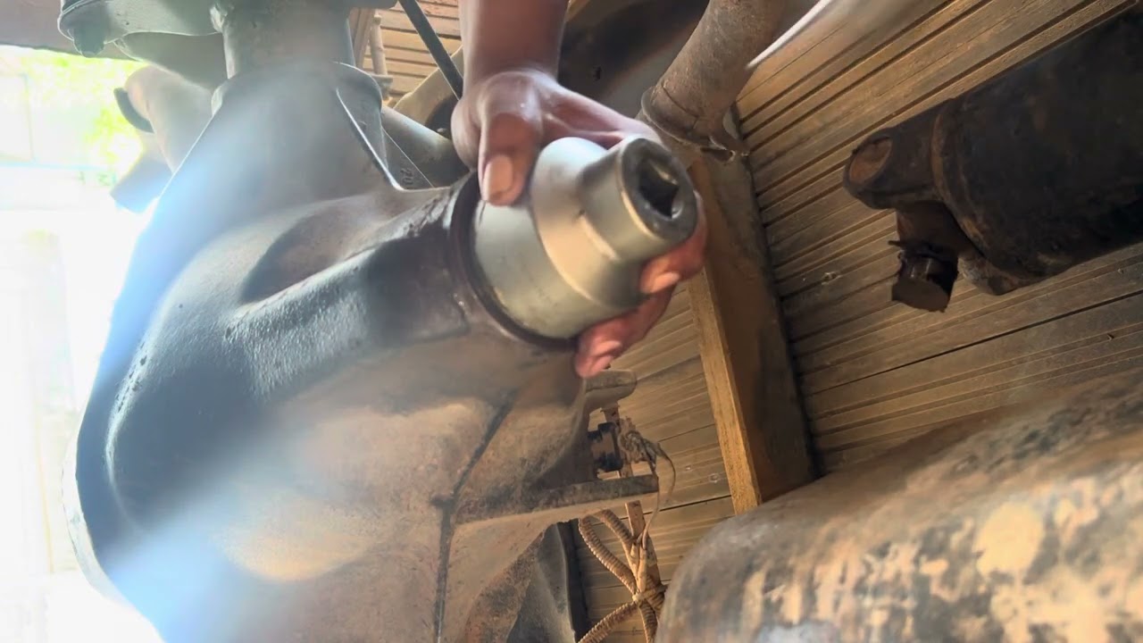 Troca do retentor do pião do diferencial F250