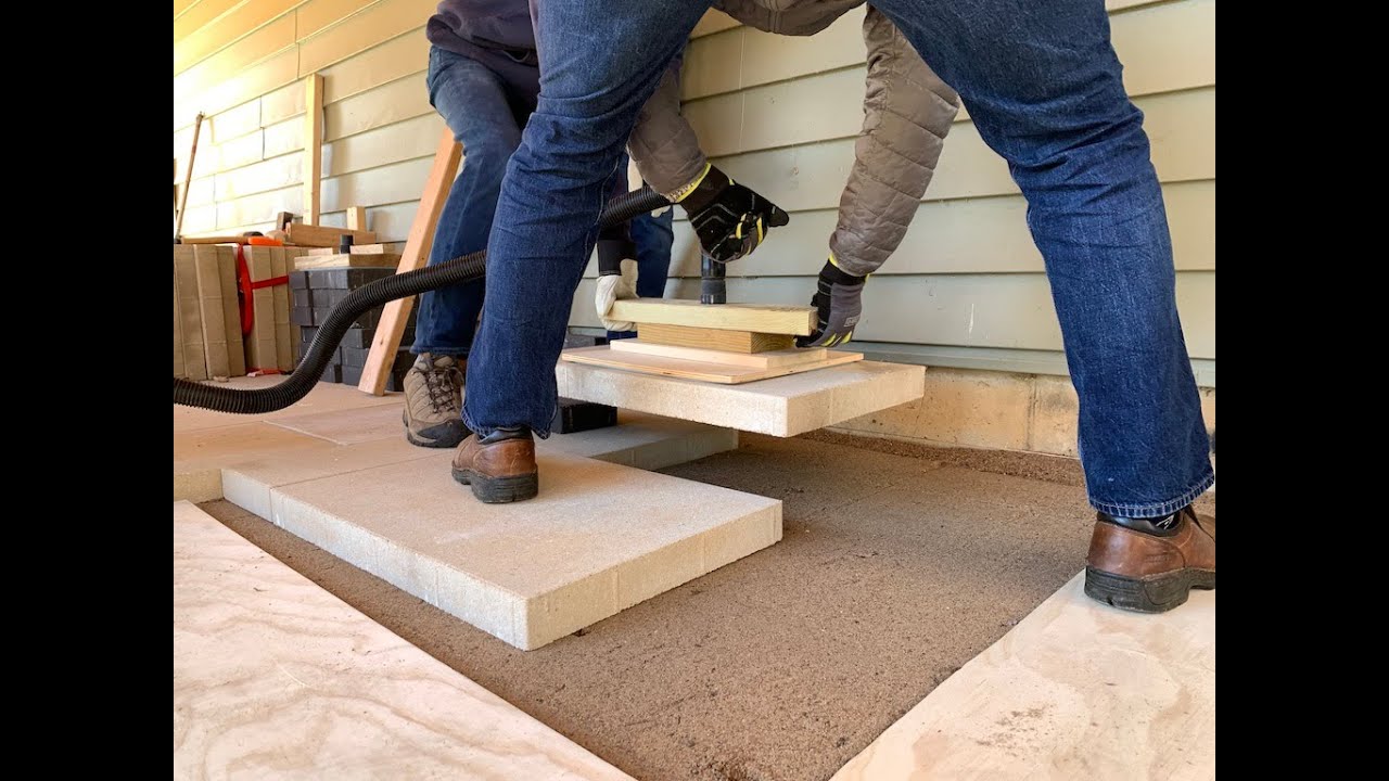 Heavy concrete patio block lifting and placement with vacuum