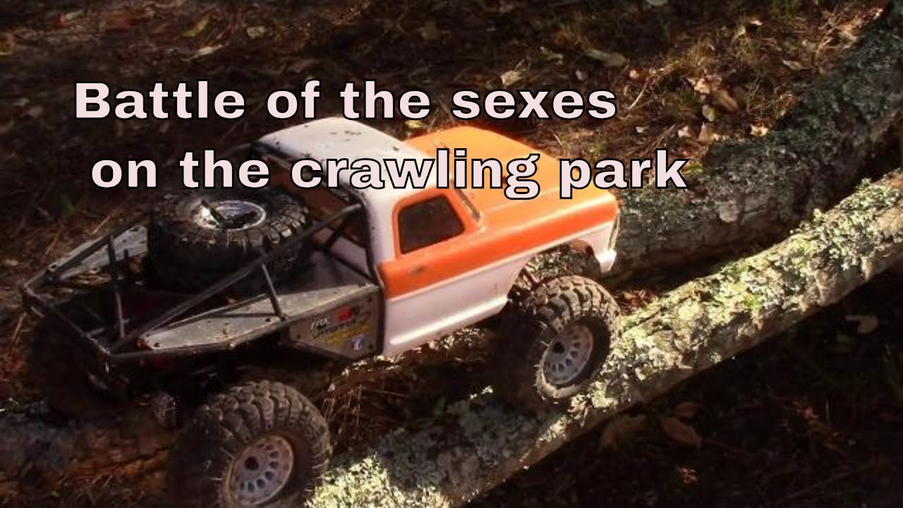 BATTLE OF THE SEXES ON THE CRAWLING PARK