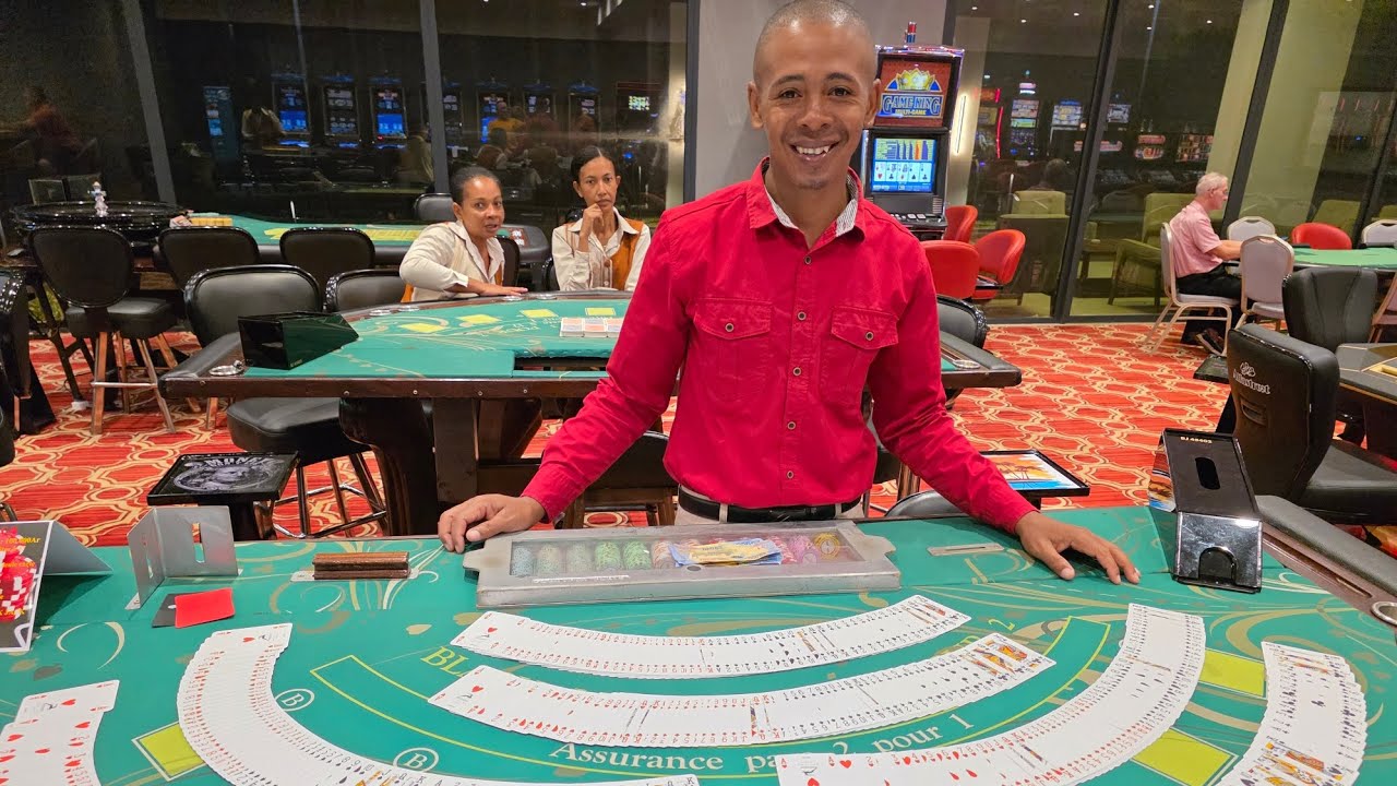 Отель-казино Palm Beach на острове Нуси-Бе 🎰