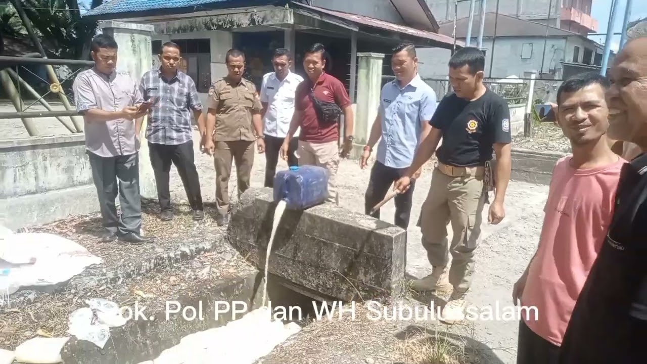 Pemusnahan Barang Bukti Tuak/Pola oleh Satpol PP dan WH Kota Subulussalam 