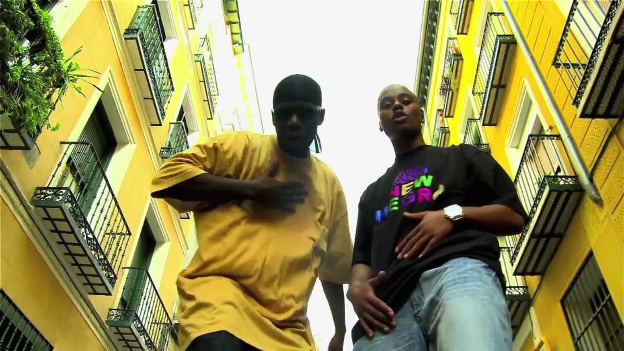 Macklau & Silvafingaz · ÁFRICA (HD)