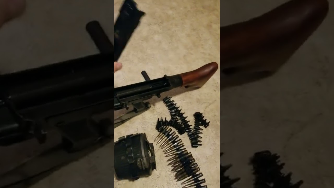 Denix MG 34 replica details and mods.