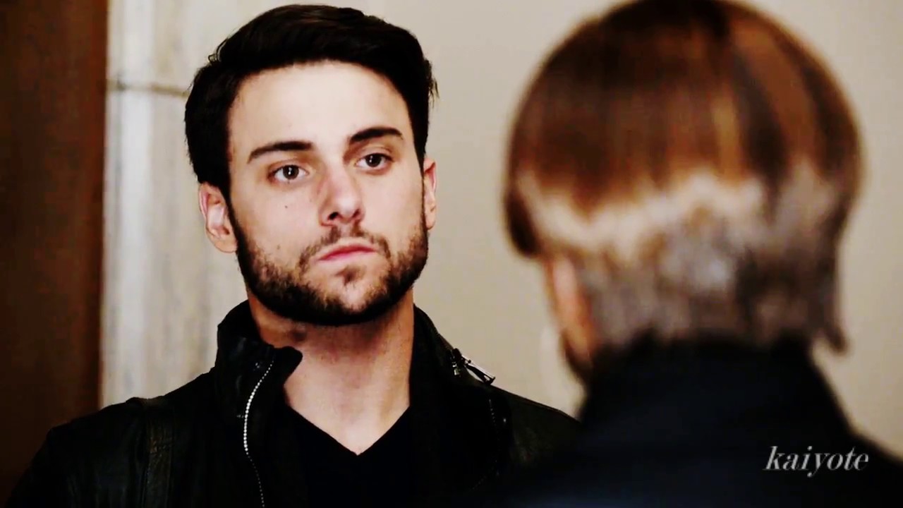connor walsh | pretty face