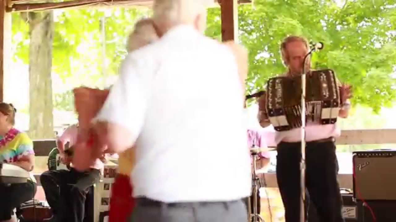 Leon Olsen Show -  North, South, East, West Polka!