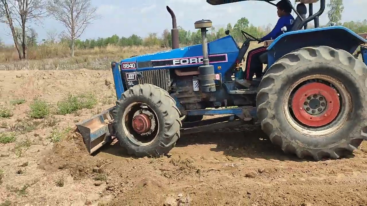 ford 6640 ลงงานปรับพื้นที่นาครับ