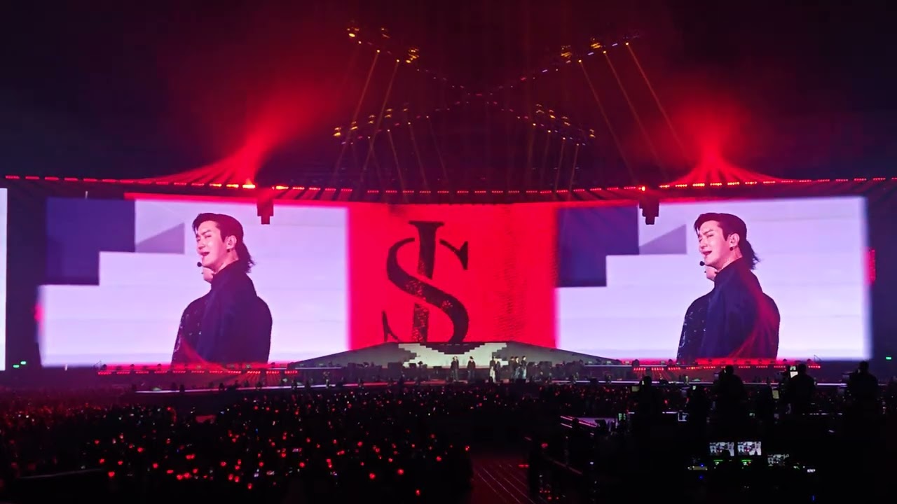 11/14 SUPER JUNIOR SUPER SHOW10 IN TAIPEI SUPERMAN SUPER GIRL