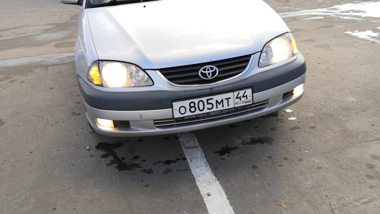 Toyota Avensis 2002 года обзор