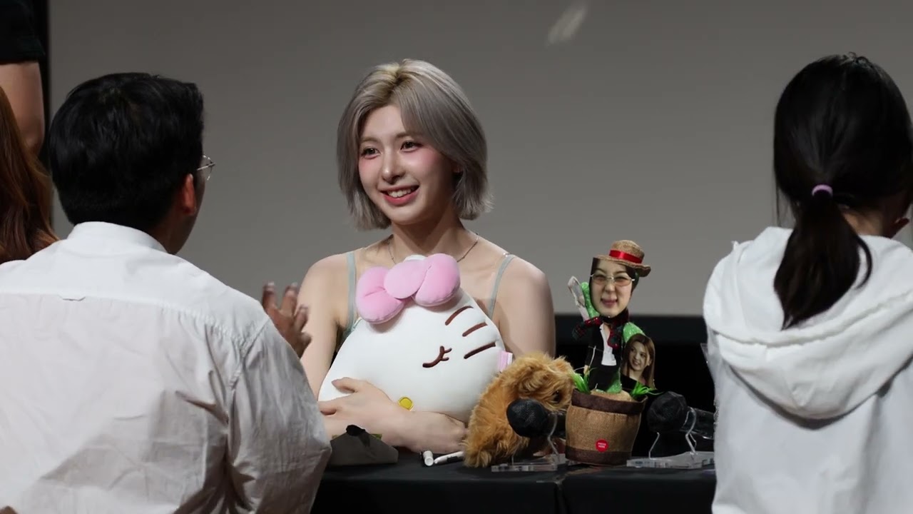 20250525  NMIXX 엔믹스 펜사인회 배이 1