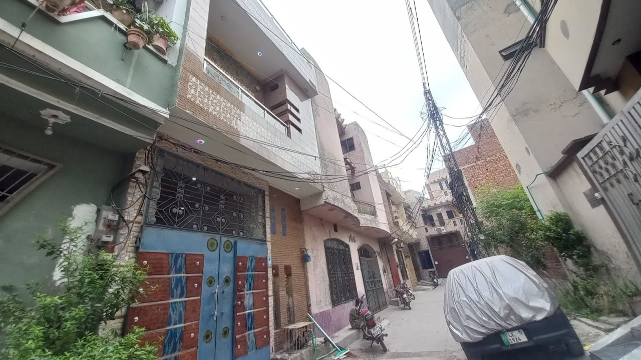 3 Marla Luxury House For sale in canal bank Housing scheme pani bjli gass 03204787279