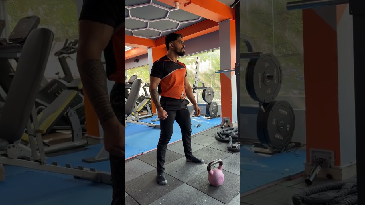Kettlebell snatch test 5 minutes 120 reps #kettlebellexercise #yourubeshortvideo 