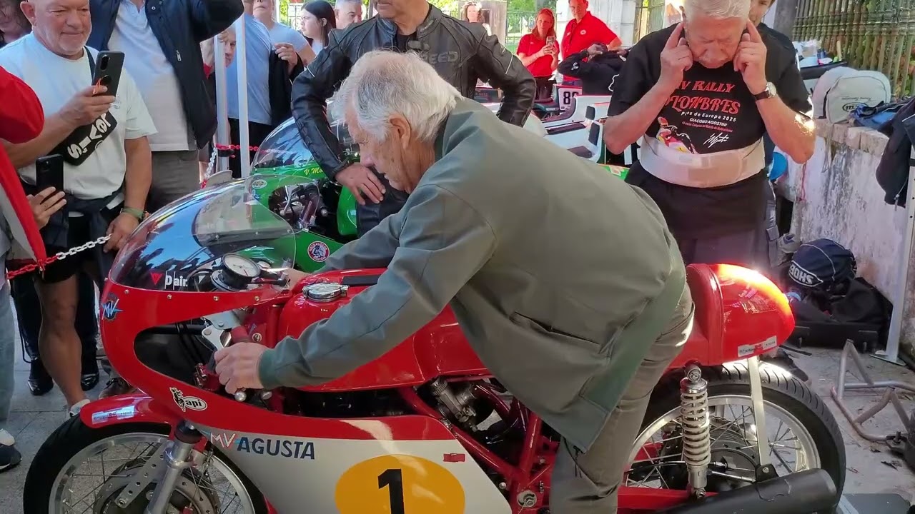 GIACOMO AGOSTINI EN COLOMBRES. MOTO CLUB INDIANOS. 2025