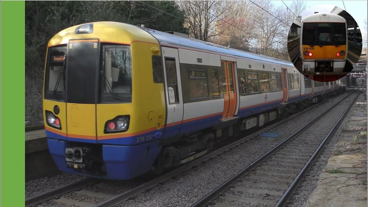 Trains at Walthamstow Queens Road