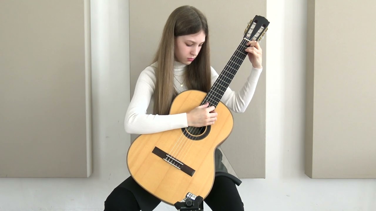William Walton - Bagatelle Nr. 2 Lento (16 year old guitarist)