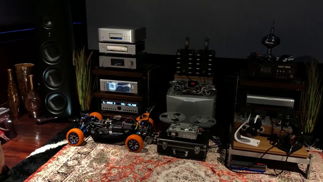 CH Precision D1 Transport VS Esoteric K01X VS Aurender W20